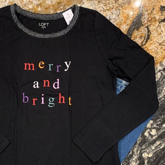 NWT LOFT Black W/Christmas Merry and Bright Graphic Long Sleeve Tee - Picture 4 of 8